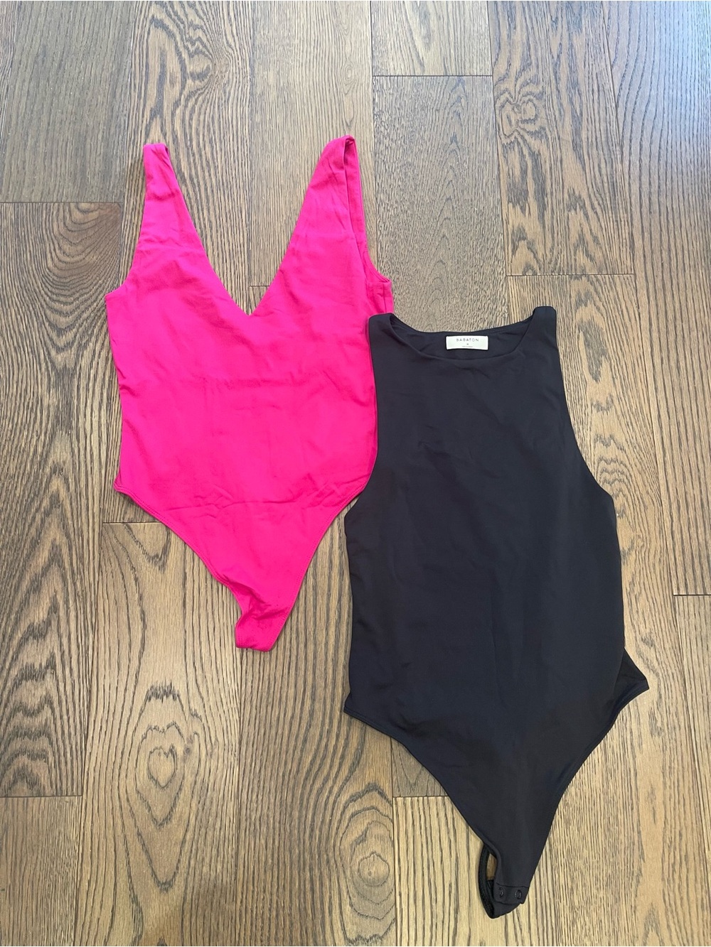 Lot of 2 Babaton Aritzia Bodysuits am Medium